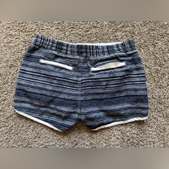 Athleta Jacquard Sandbar Shortie Linen Shorts - Picture 5 of 10